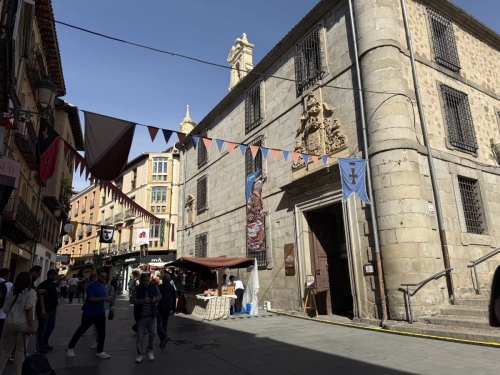 Plaza de los mercaderes- Proclamacion reina Isabel 2025