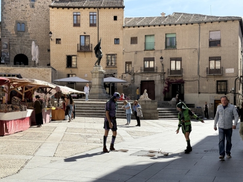 Plaza de los mercaderes- Proclamacion reina Isabel 2025