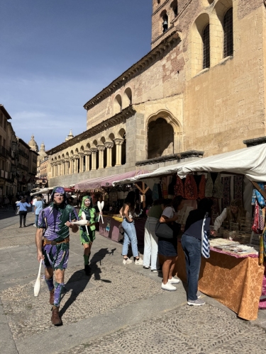 Plaza de los mercaderes- Proclamacion reina Isabel 2025